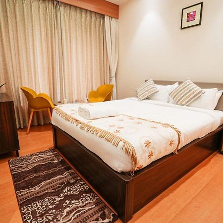 Villa White Coco House 4Bhk à Nashik Extérieur photo